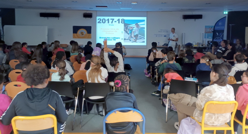 Journée nationale du sport scolaire 20-09-2023 au collège Louise Weiss à Nozay