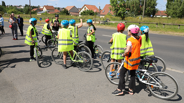 Savoir rouler à vélo » : à Saint-Brieuc, les CM2 de l'école de la  Croix-Rouge apprennent à rouler en sécurité