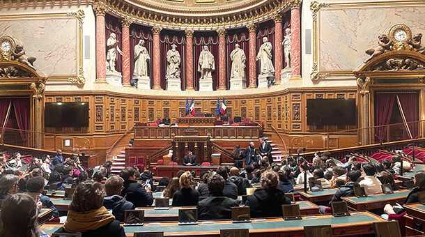 Photo de la cours du Sénat