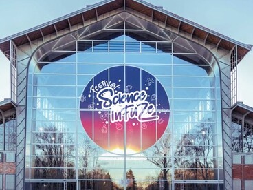 façade du hangar Y à Meudon